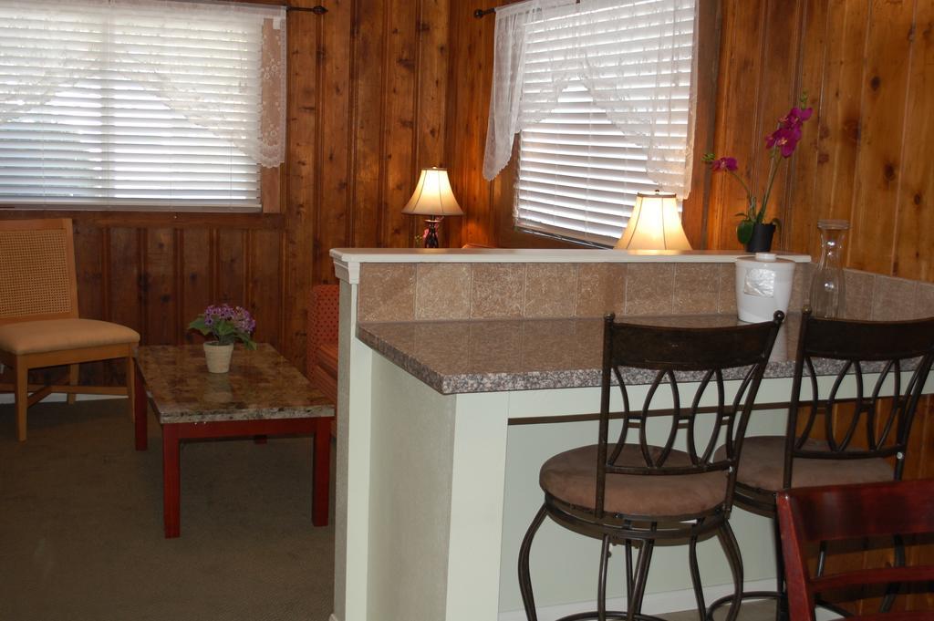 El Rancho Motel Bishop Chambre photo