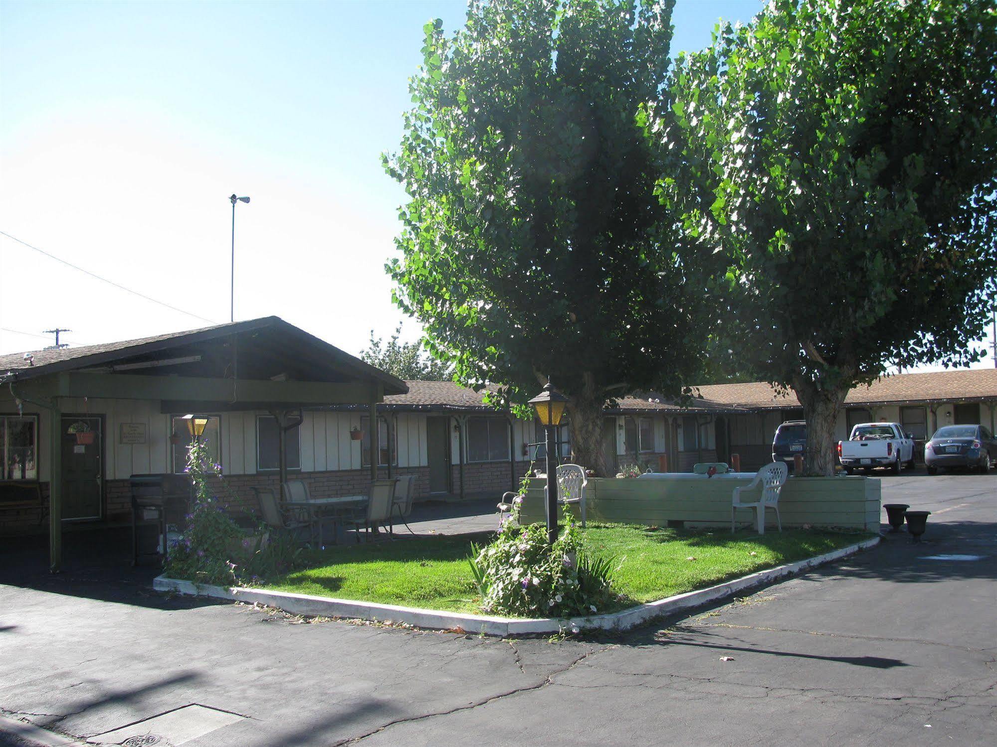 El Rancho Motel Bishop Extérieur photo